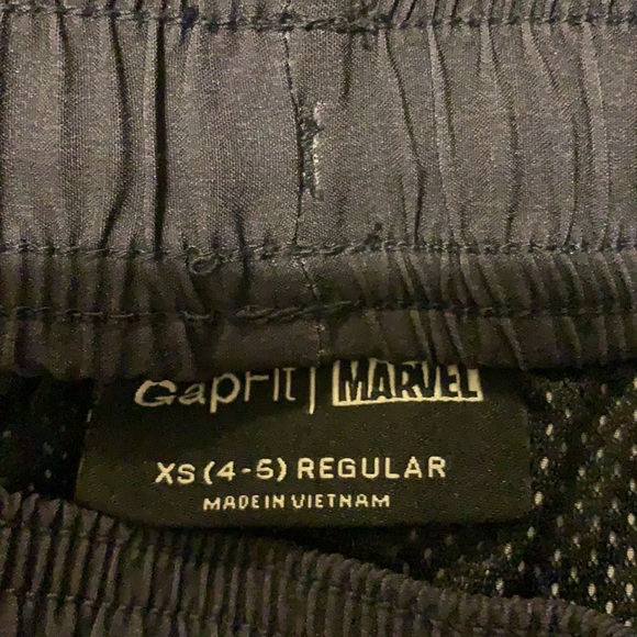 Gap Fit Spider-Man Swim trunks - Picture 3 of 3